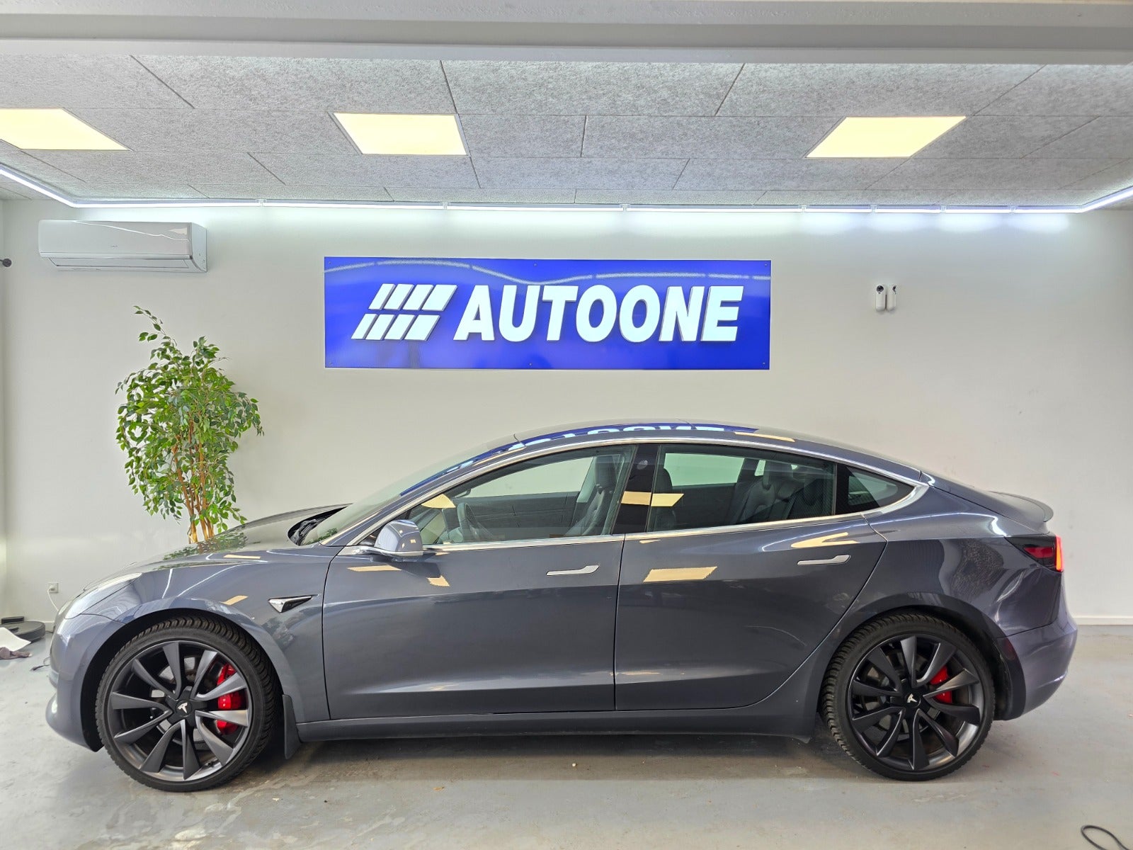 Billede af Tesla Model 3  Performance AWD