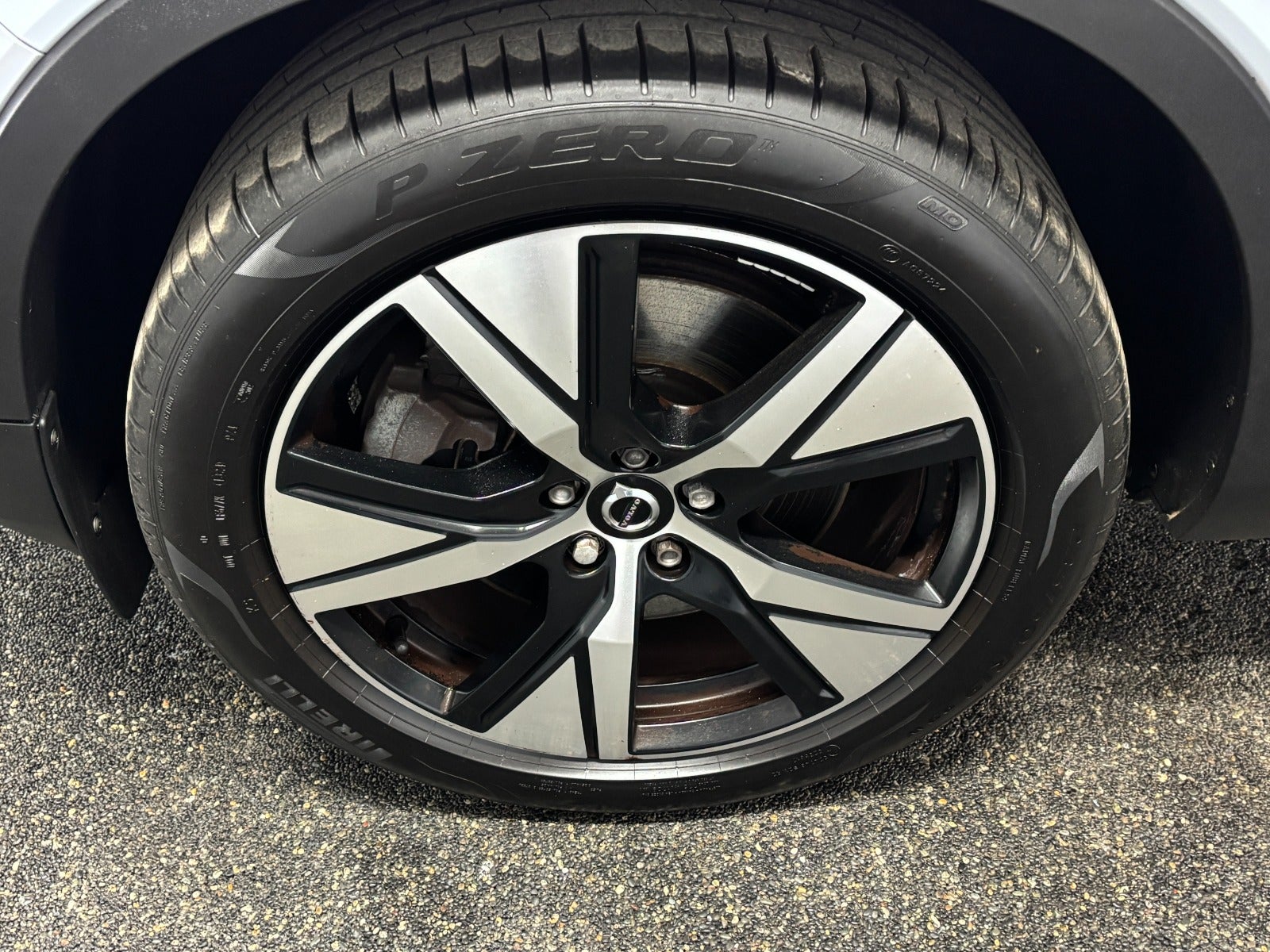 Billede af Volvo XC40 1,5 T5 ReCharge R-Design aut.