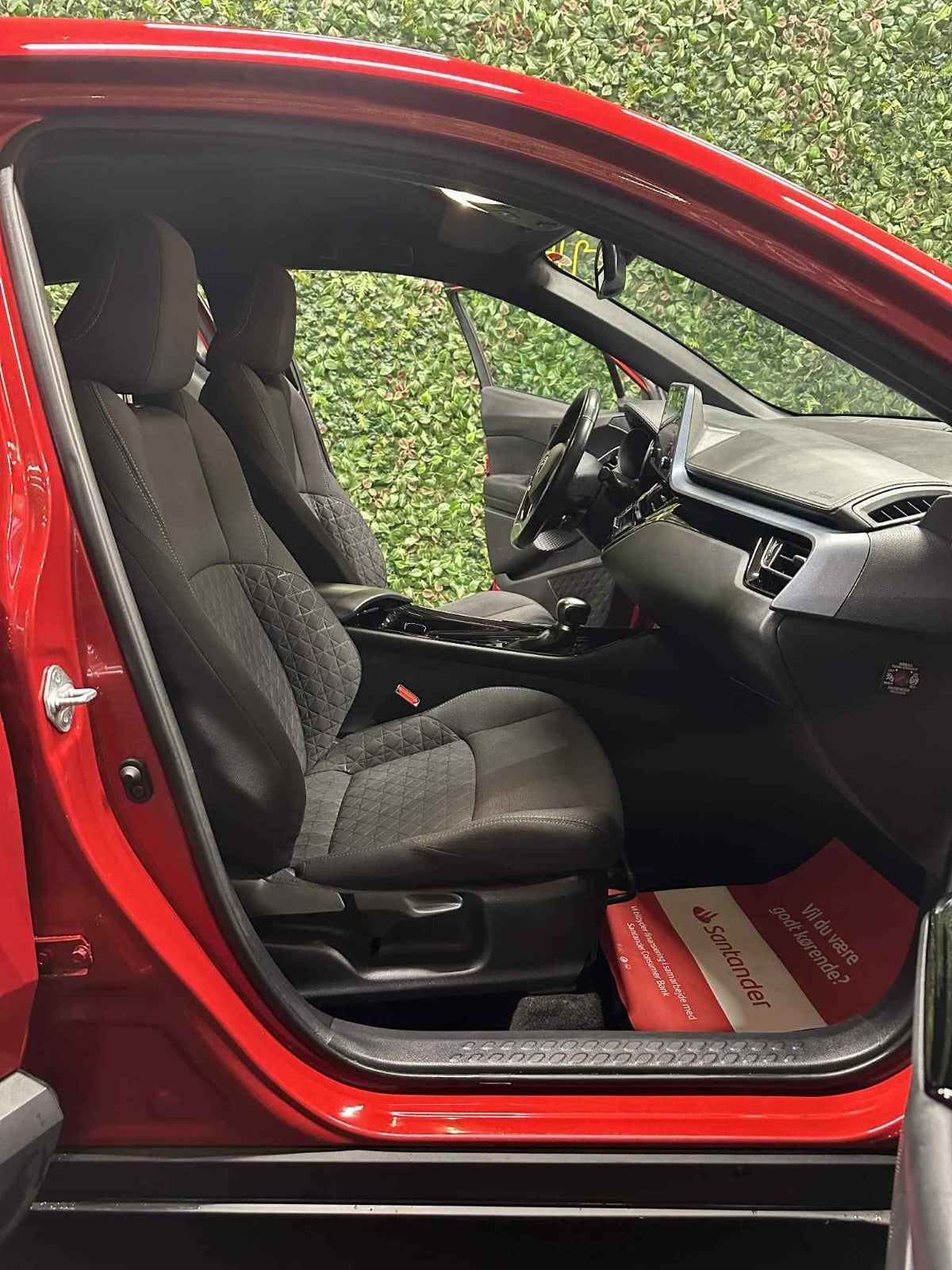 Billede af Toyota C-HR 1,8 Hybrid C-LUB Smart CVT