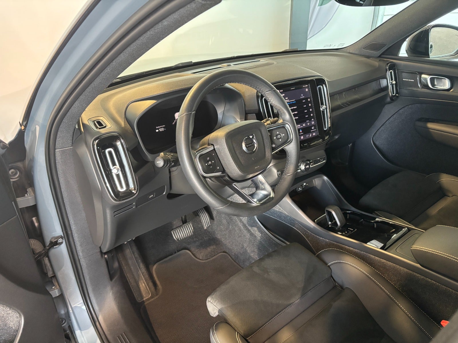 Volvo XC40 P8 ReCharge Twin Ultimate 5d - 7