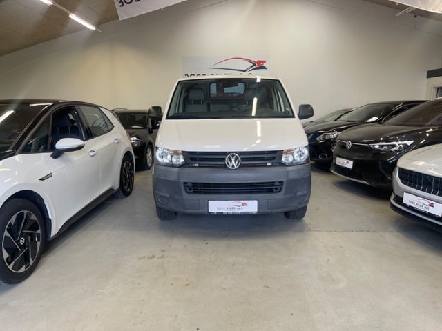 VW Transporter 2,0 TDi 102 Kassevogn lang