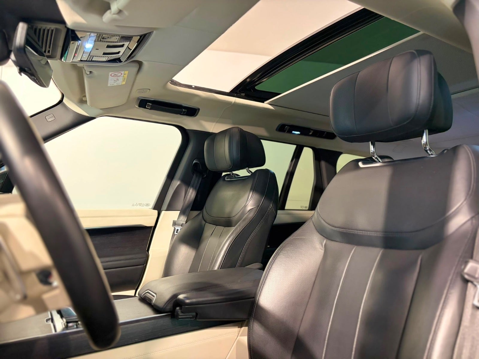 Land Rover – Range Rover