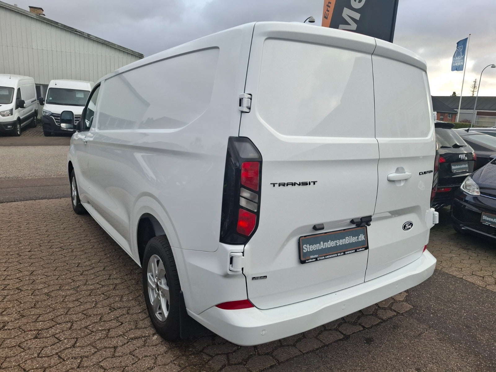 Ford Transit Custom 320L 2024