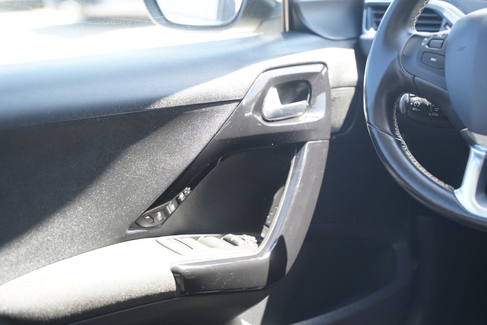 Billede af Peugeot 208 1,6 BlueHDi 100 Desire