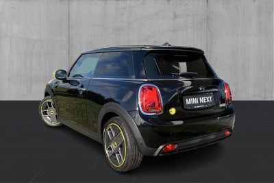 MINI Cooper SE Classic Trim - 2