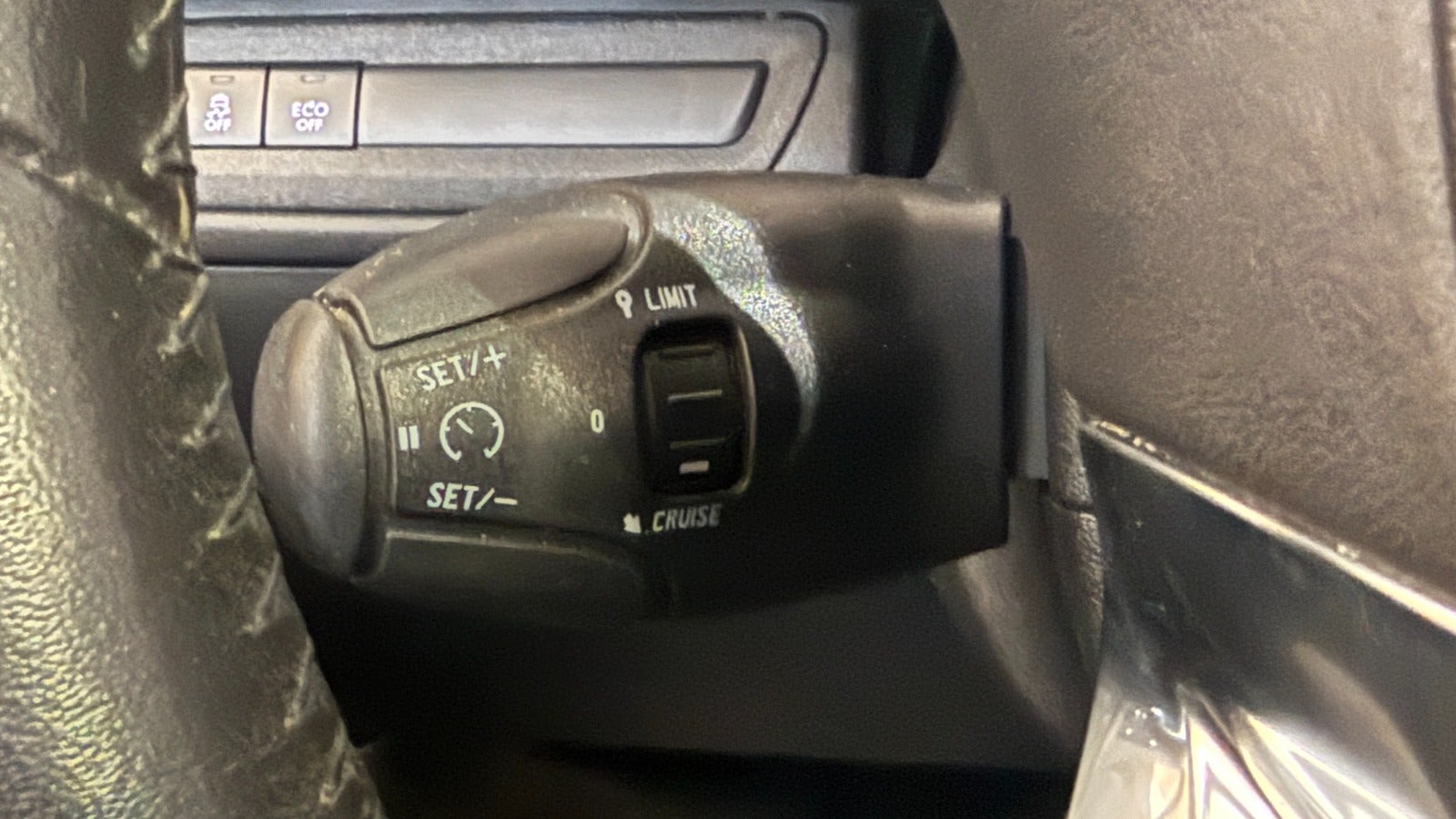 Billede af Peugeot 208 1,6 BlueHDi 100 Desire Sky