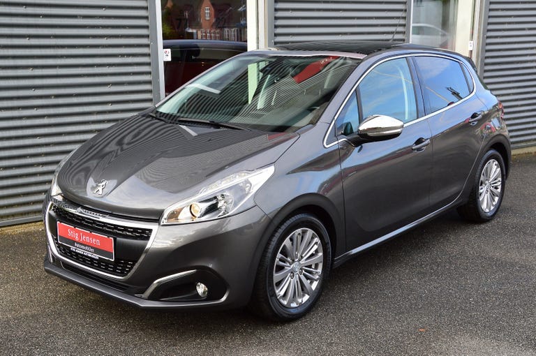 Peugeot 208 BlueHDi 100 Selection Sky