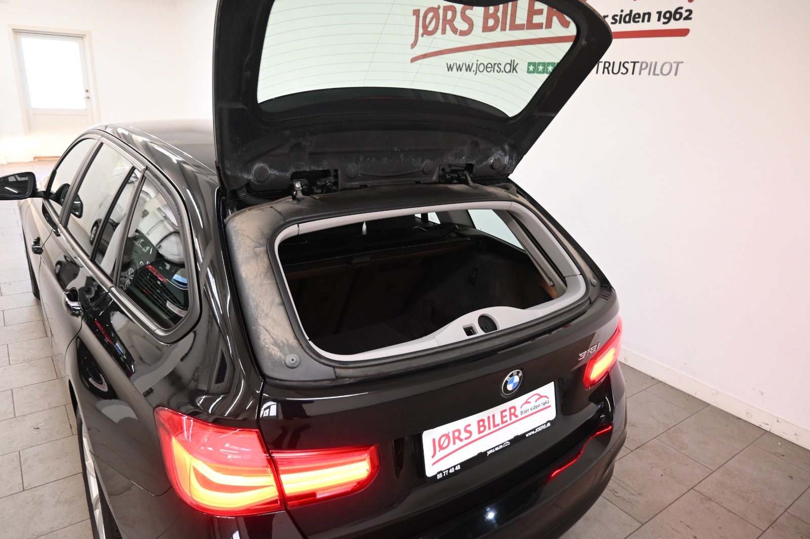 BMW 318i Touring aut.