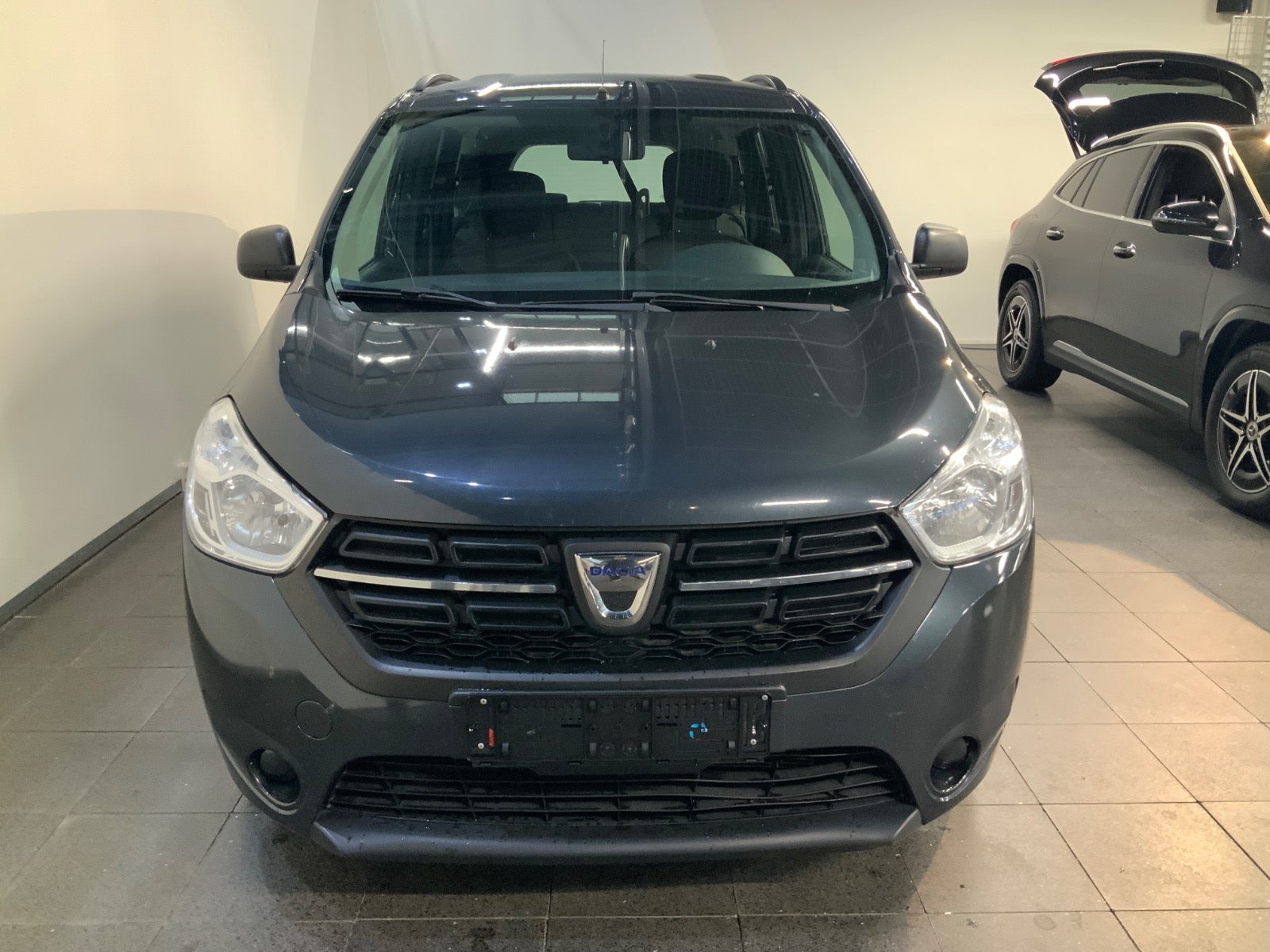 Dacia Lodgy (2/8)