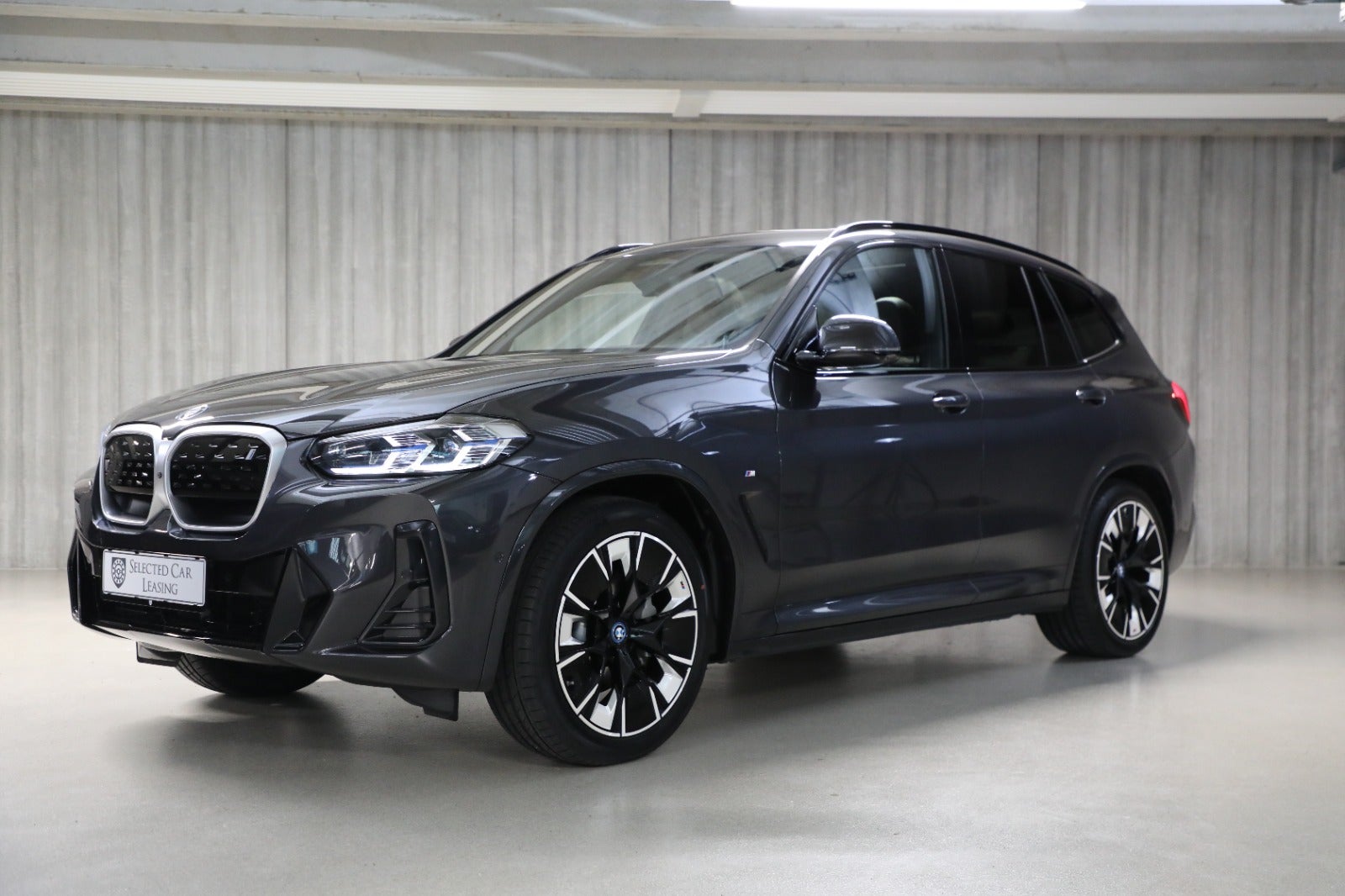 BMW iX3 Charged Plus M-Sport