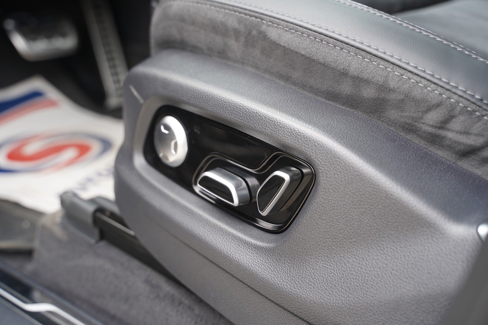 Billede af Hongqi E-HS9 84 Comfort