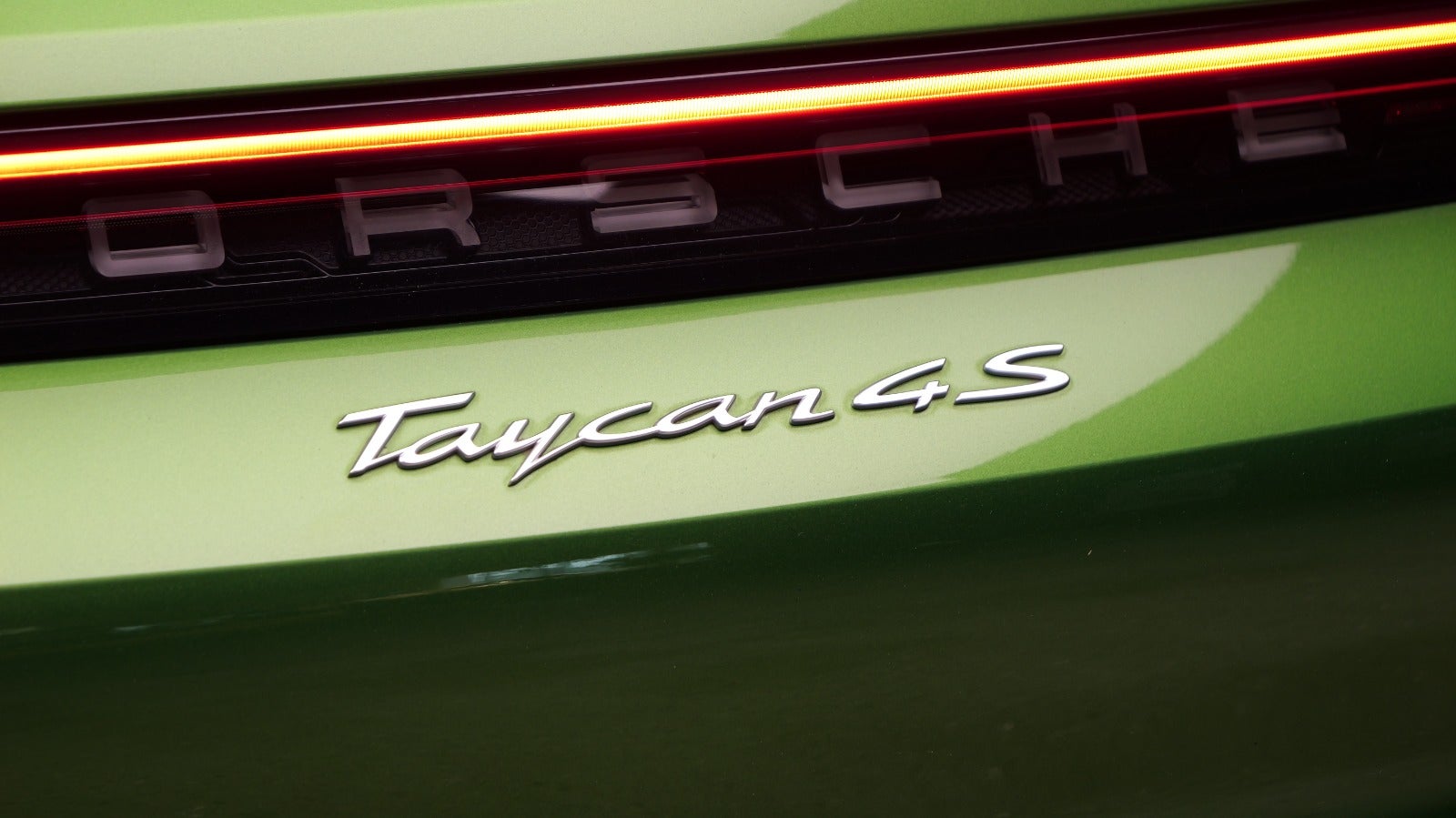 Porsche Taycan 4S Performance+ Cross Turismo