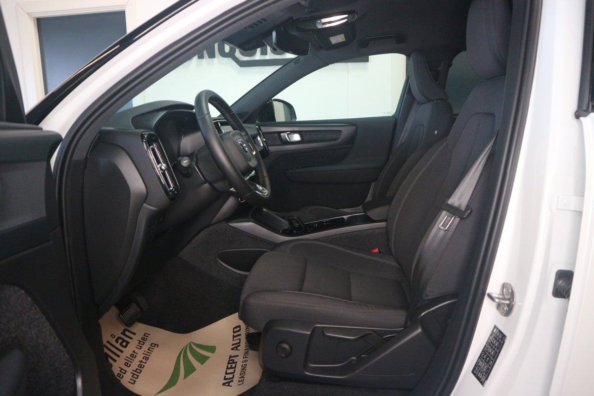 Volvo XC40 P6 ReCharge Core