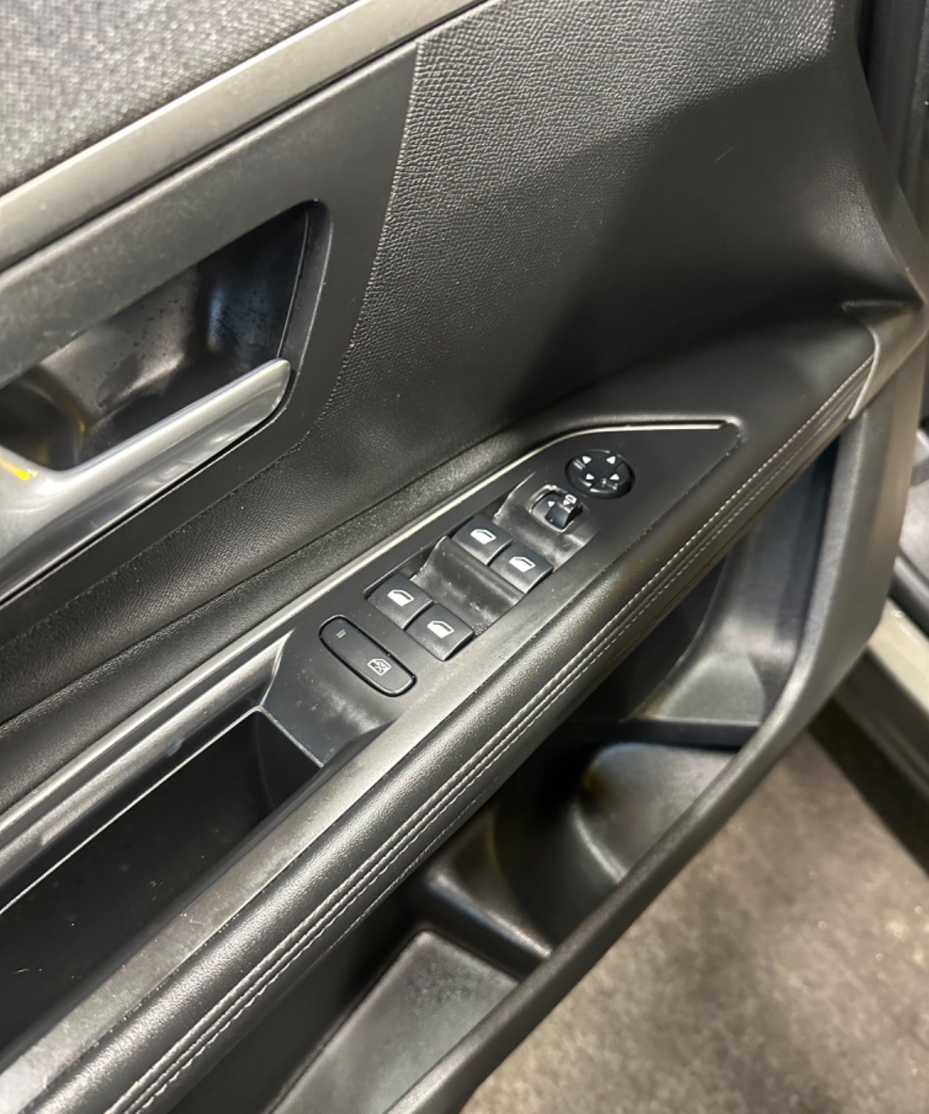 Billede af Peugeot 5008 1,5 BlueHDi 130 Allure 7prs