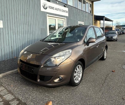 Renault Scenic III 1,6 16V Dynamique 5d