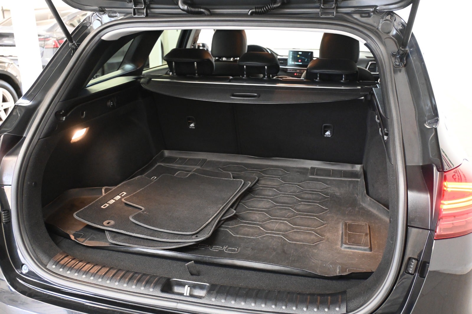 Kia Ceed T-GDi Collection SW DCT