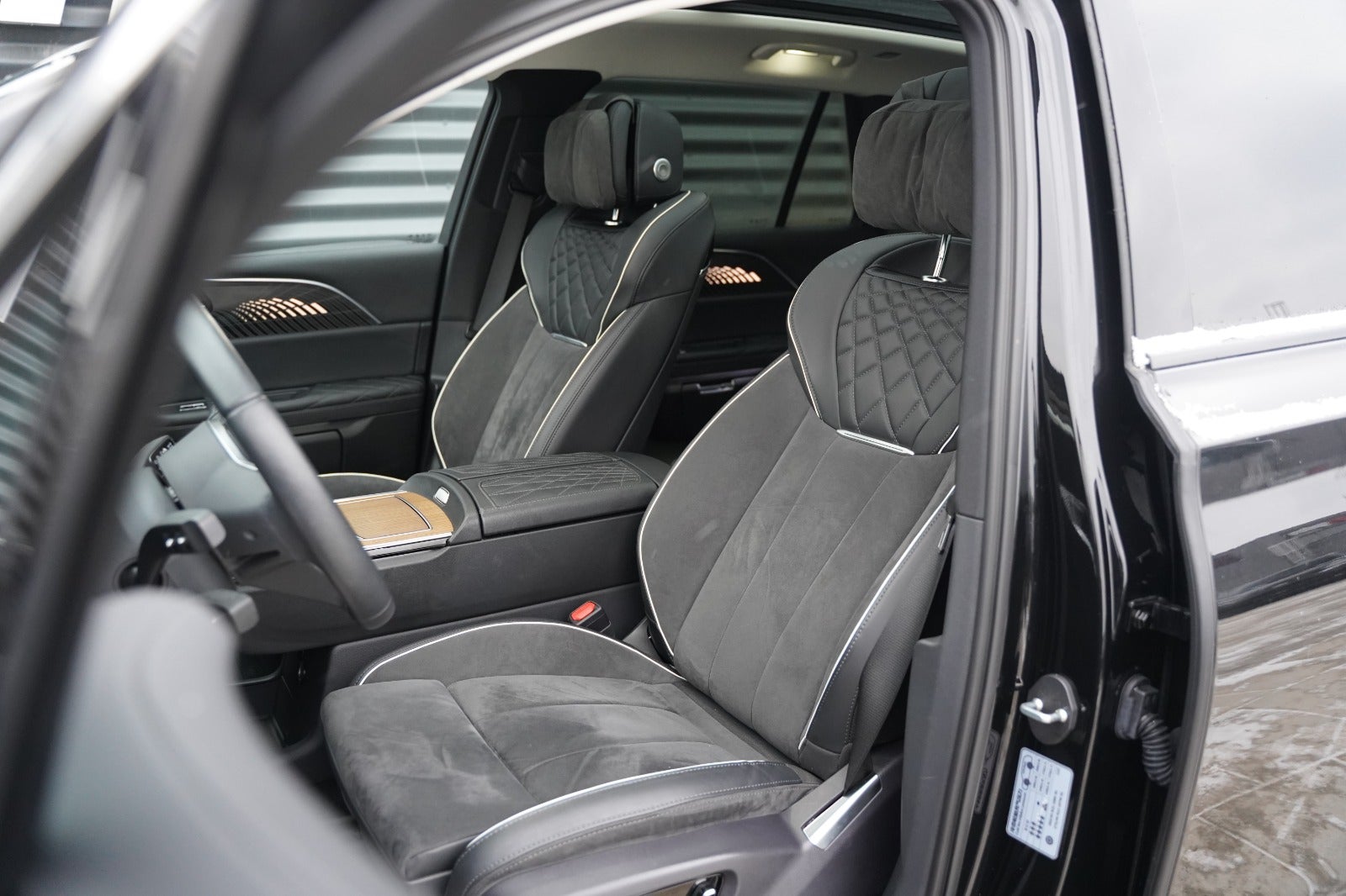 Billede af Hongqi E-HS9 99 Premium