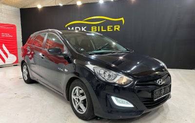 Hyundai i30 1,6 CRDi 110 Comfort CW Eco 5d