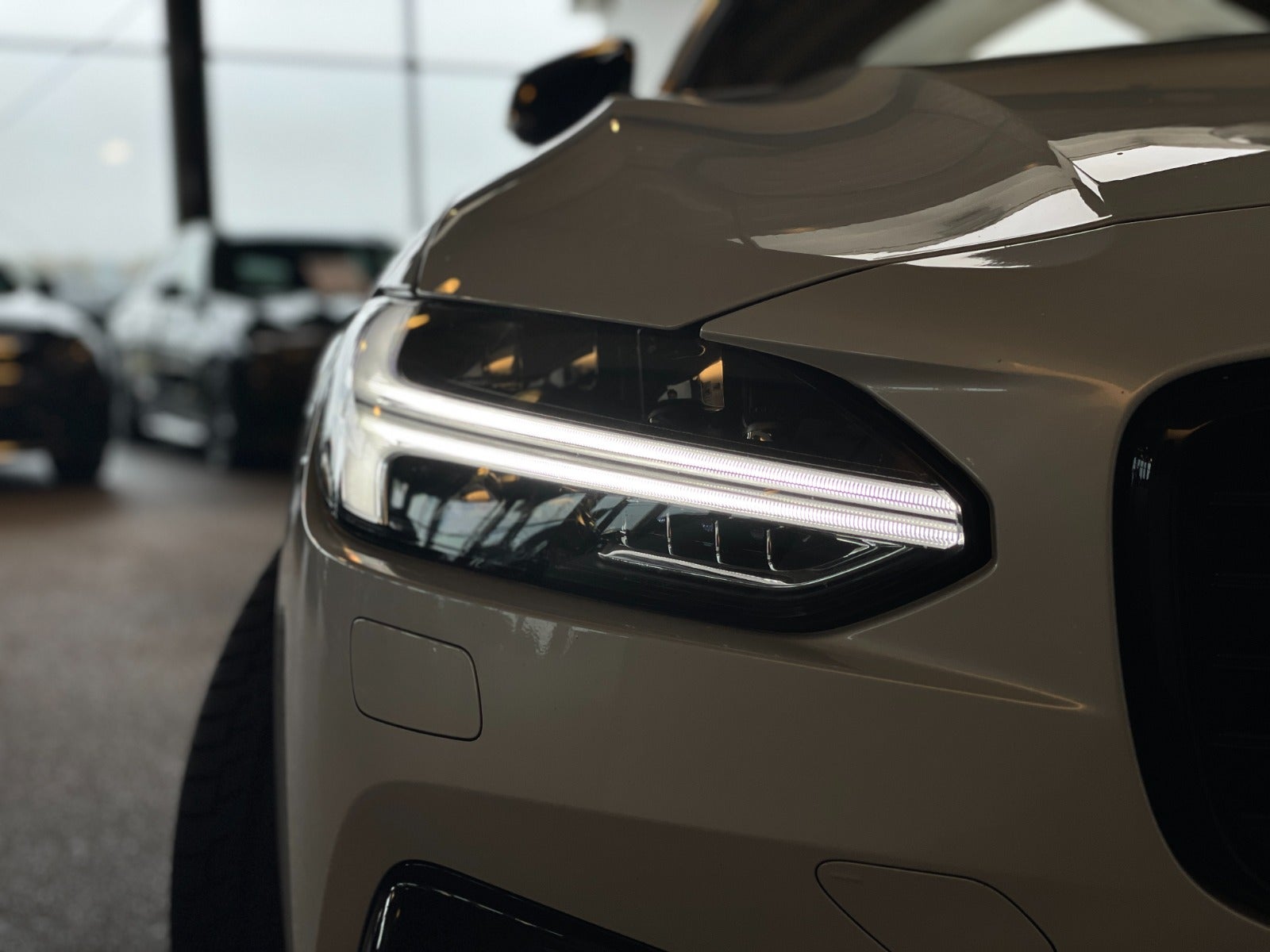 Volvo V90 T6 ReCharge R-Design aut. AWD