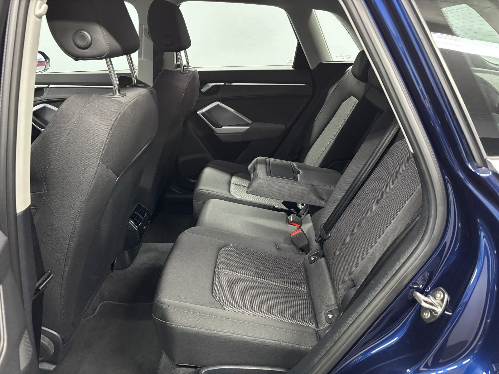 Billede af Audi Q3 45 TFSi e Attitude plus S-tr.