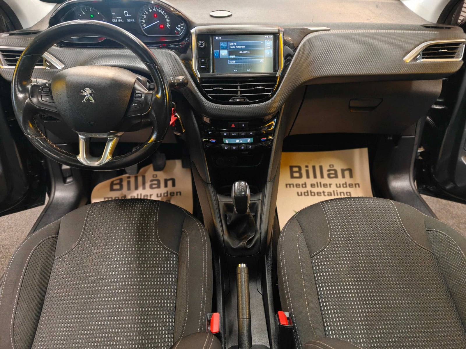 Billede af Peugeot 208 1,6 BlueHDi 100 Allure Sky