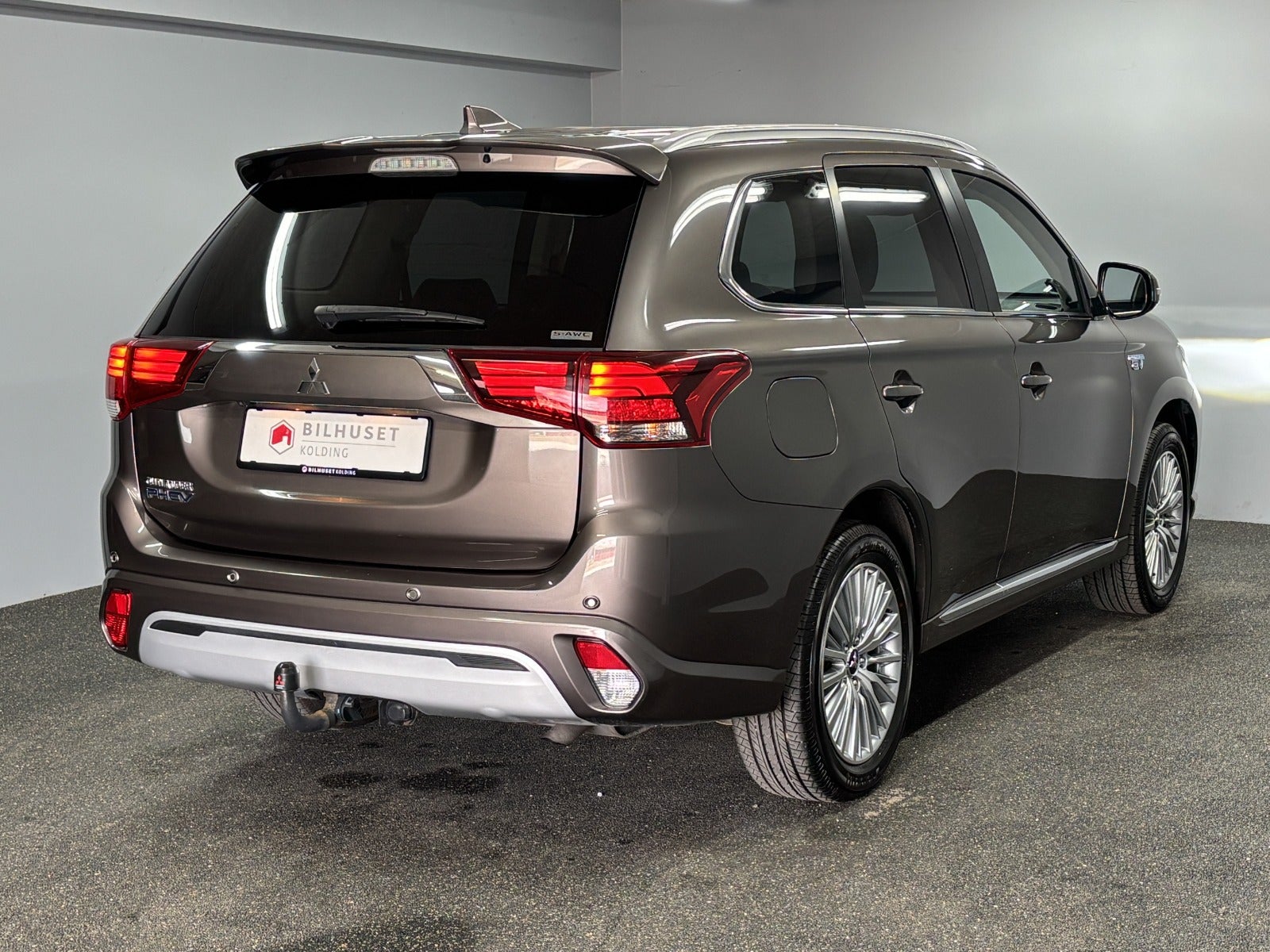 Billede af Mitsubishi Outlander 2,4 PHEV Intense CVT 4WD