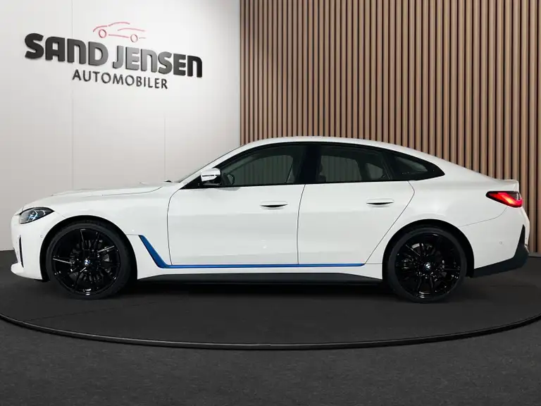 BMW i4 eDrive40 Charged Plus