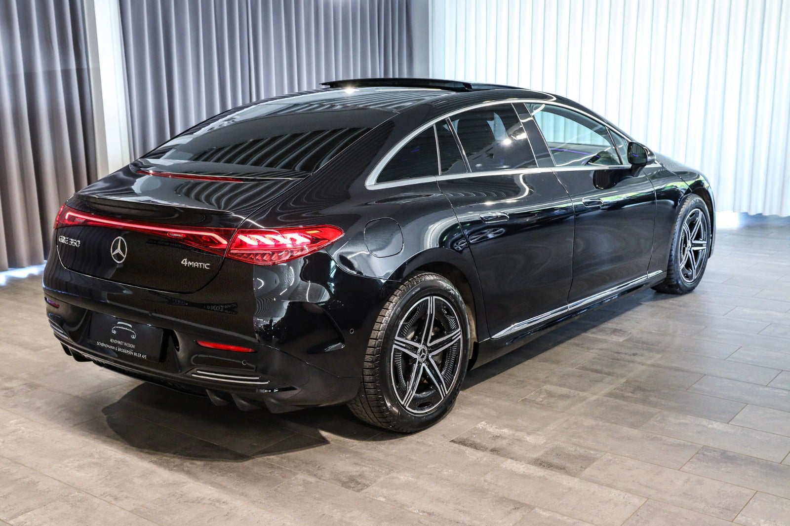 Billede af Mercedes EQE350  AMG Line 4Matic