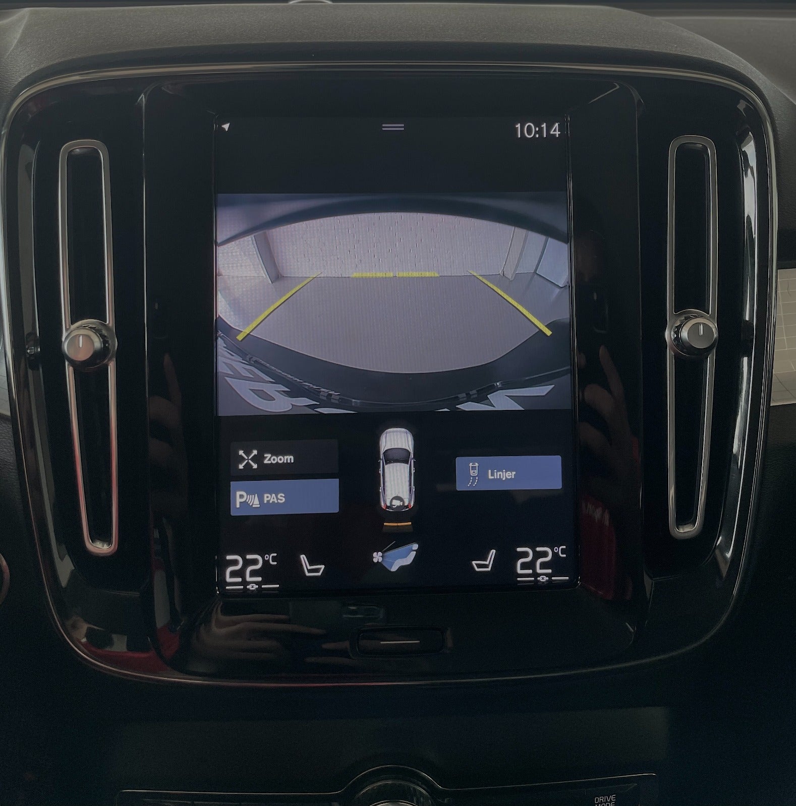 Billede af Volvo XC40 2,0 D3 150 Momentum aut.