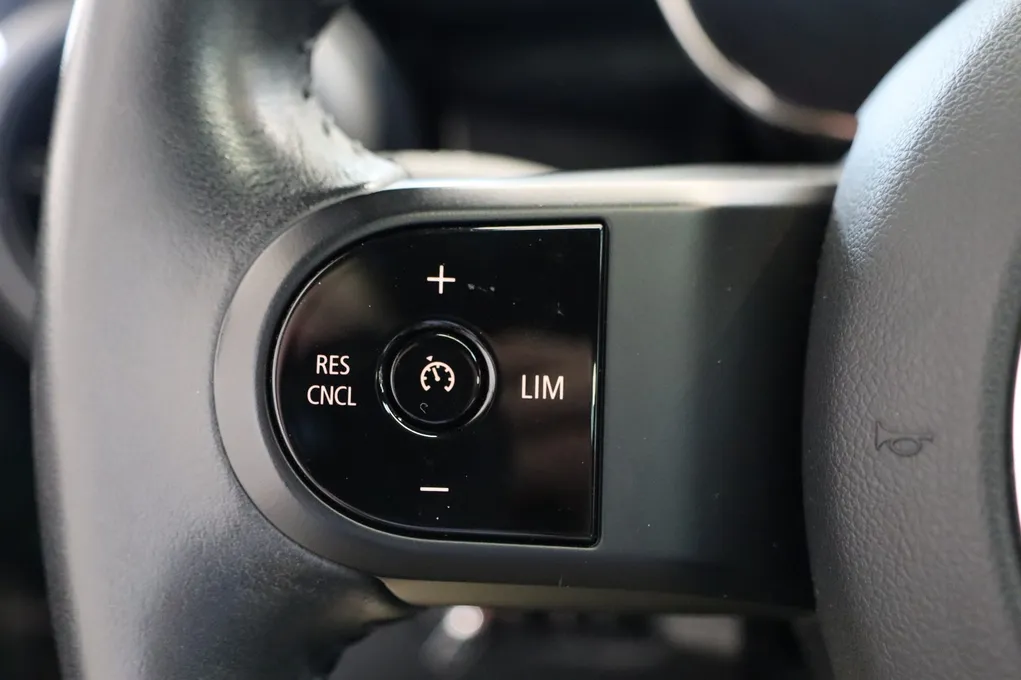 MINI Cooper SE Camden Edition