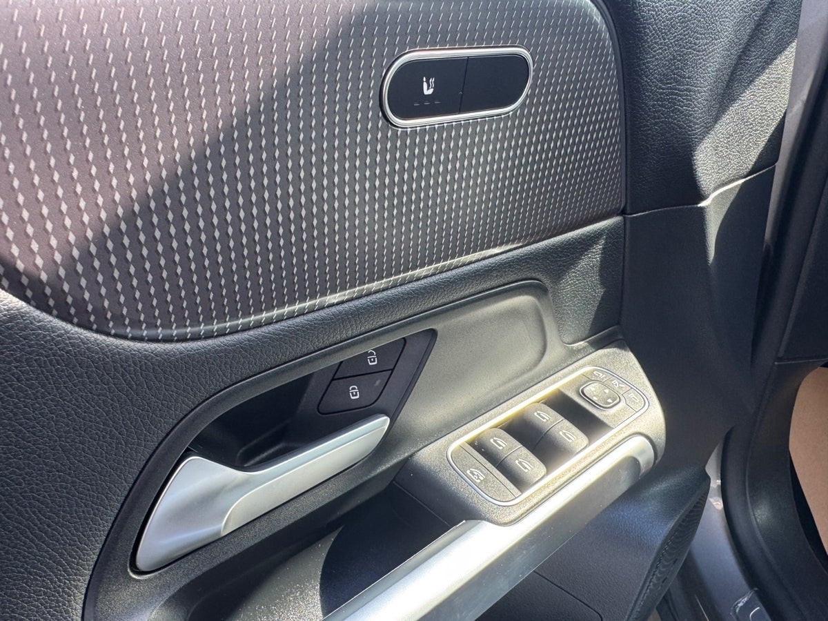 Billede af Mercedes EQB300  AMG Line 4Matic