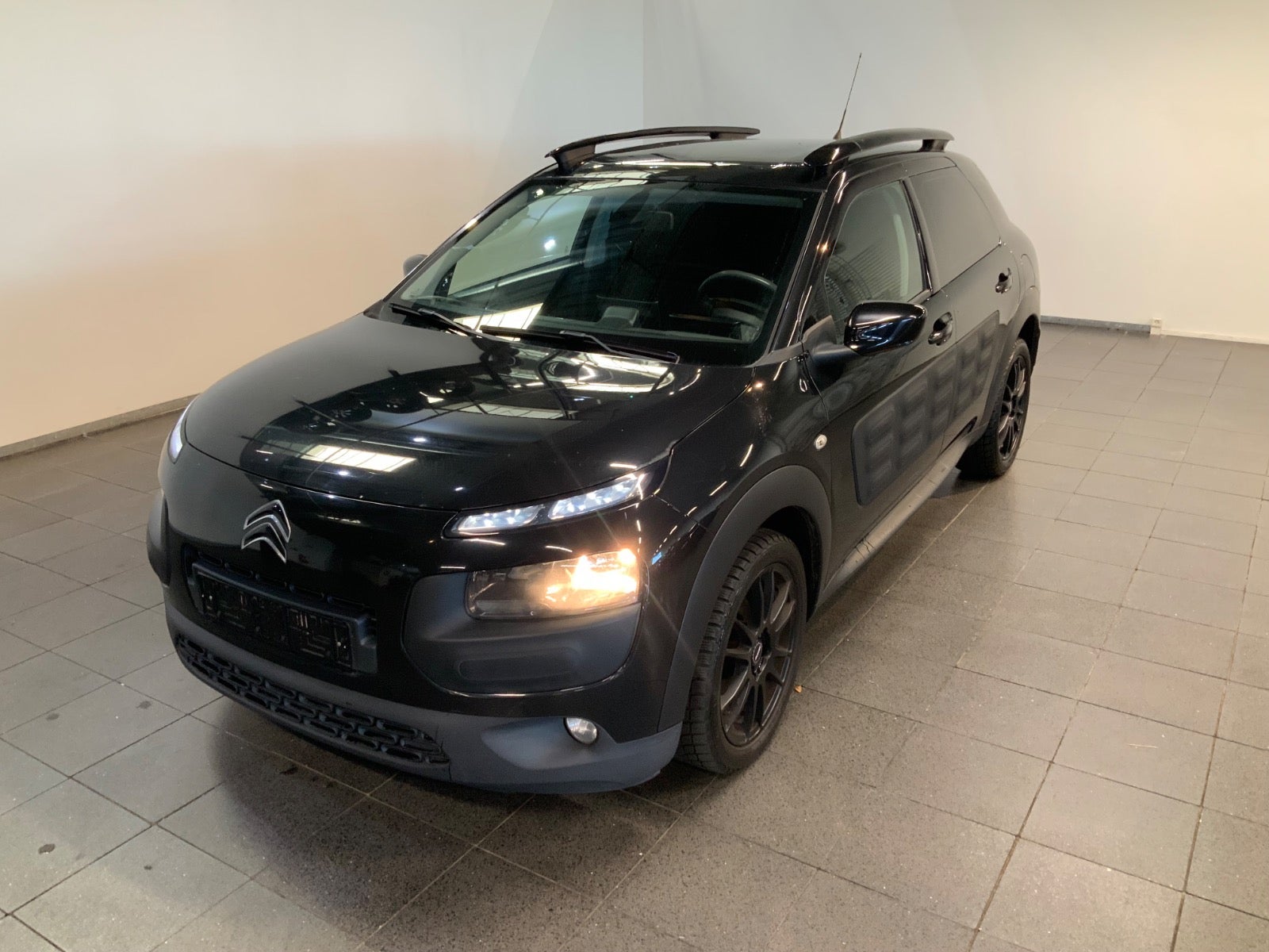 Citroën C4 Cactus (1/8)