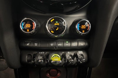 MINI Cooper SE Essential