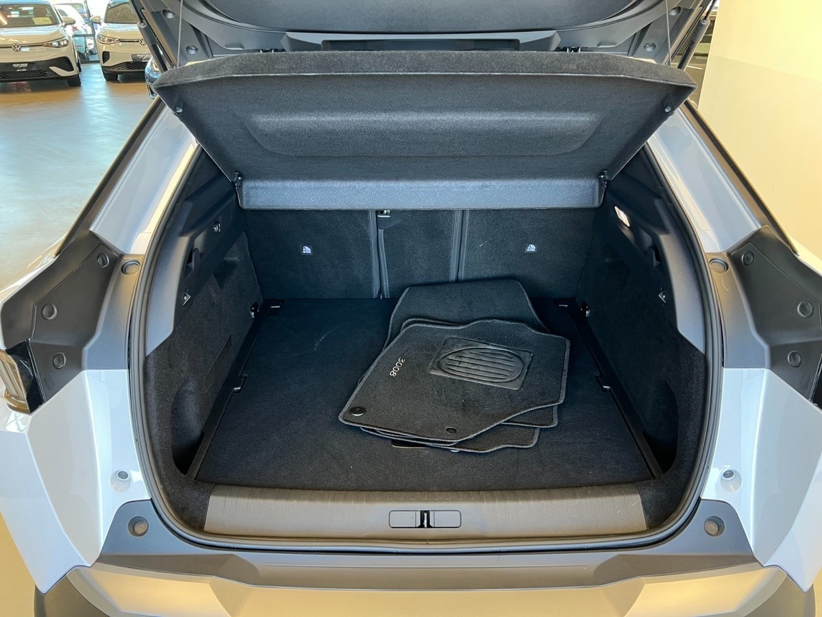 Billede af Peugeot e-3008 77 Allure