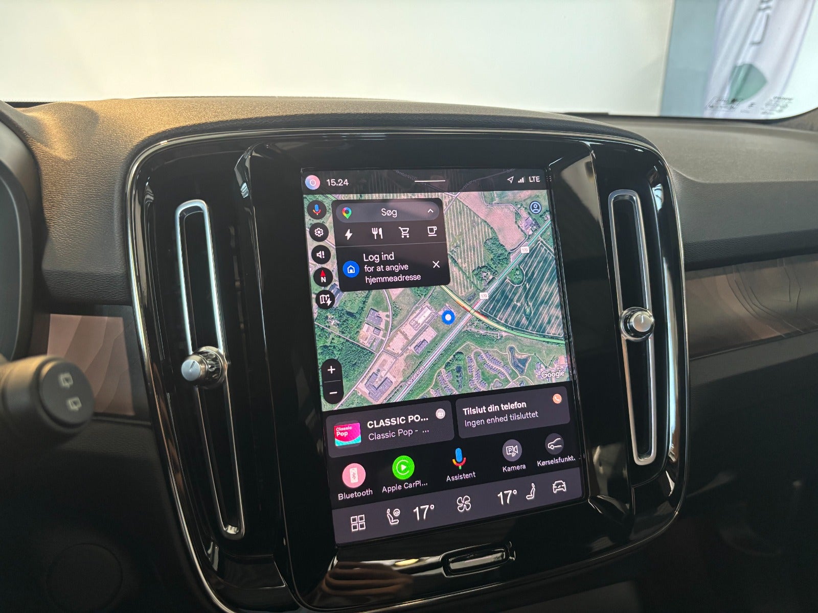 Volvo XC40 P8 ReCharge Twin Ultimate 5d - 19