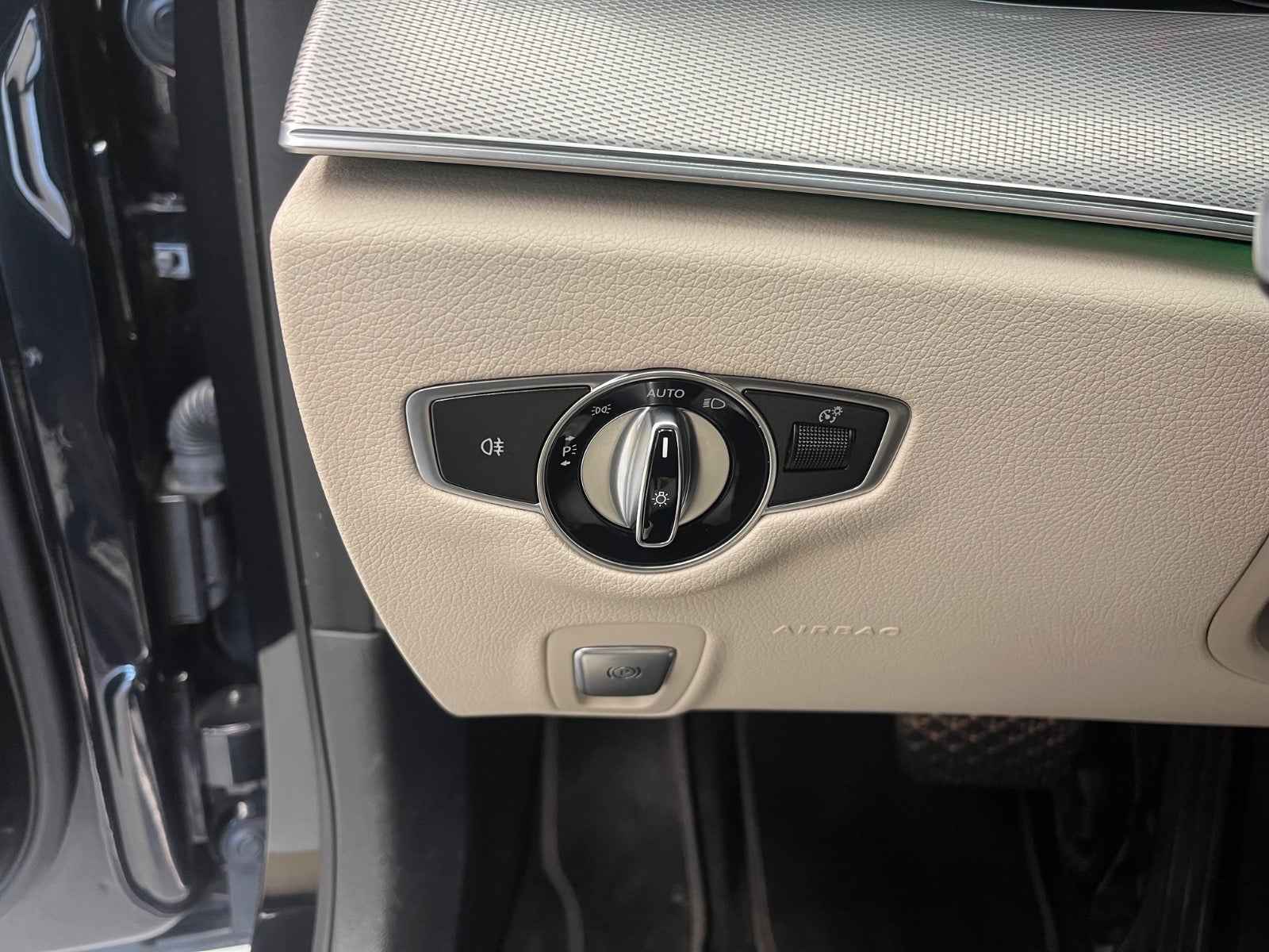 Billede af Mercedes E220 d 2,0 Avantgarde stc. aut.