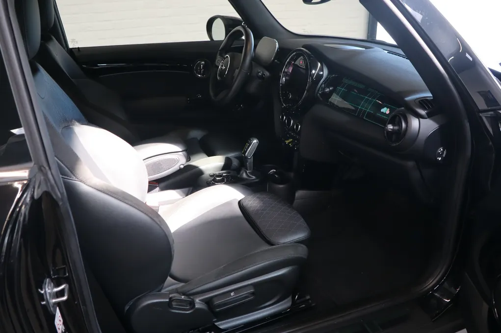 MINI Cooper SE Mosaert Edition