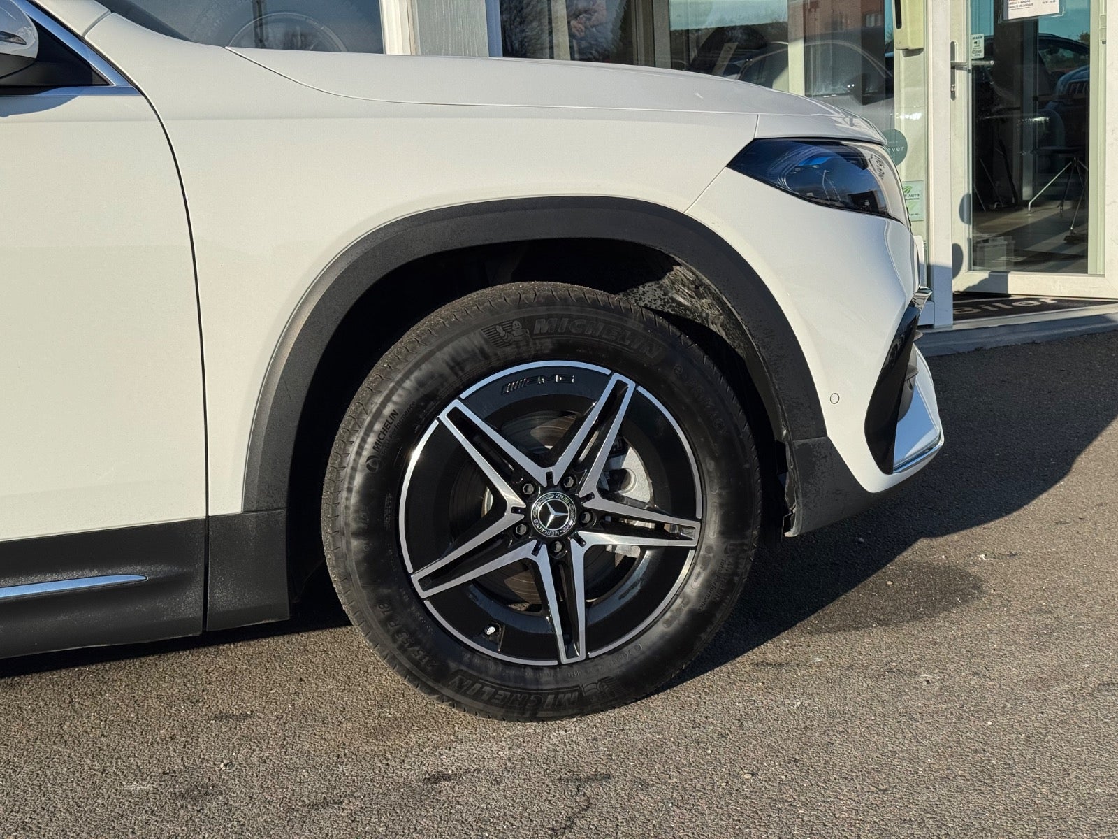 Billede af Mercedes EQB250+ AMG Line