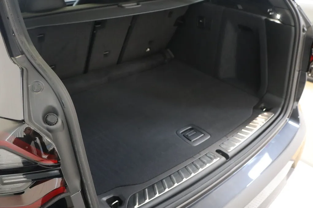 BMW iX3 Charged M-Sport