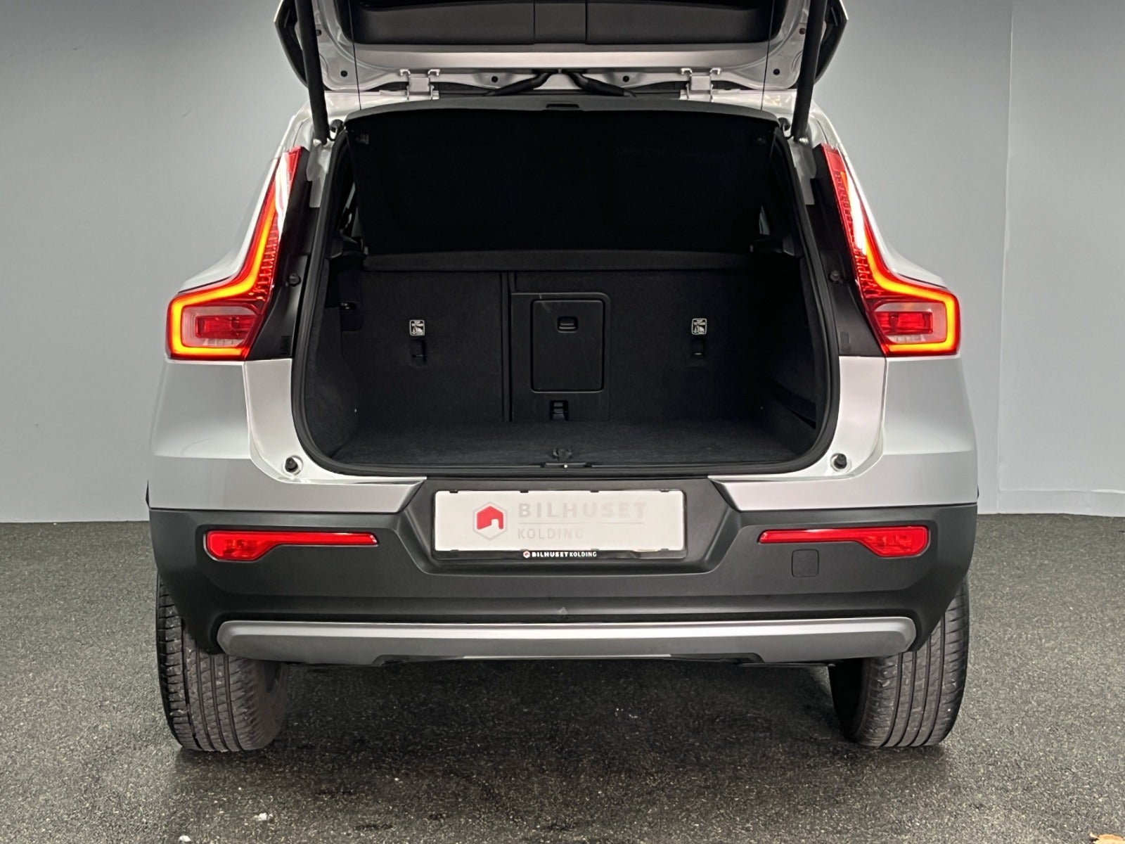 Billede af Volvo XC40 2,0 D3 150 Momentum aut.