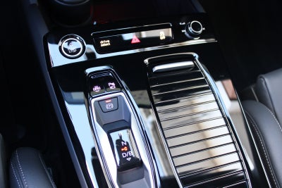 Audi Q6 e-tron S-line performance