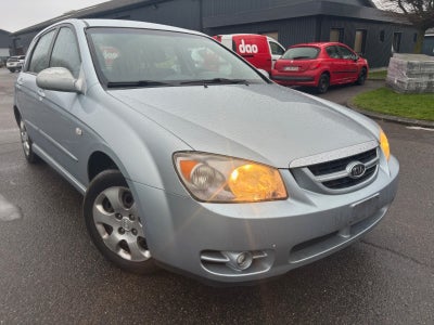 Kia Cerato 1,6 LX aut. 5d
