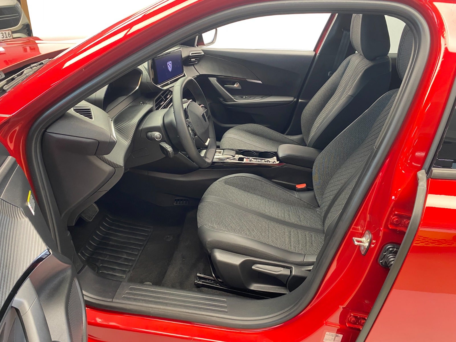 Billede af Peugeot e-2008 54 Allure