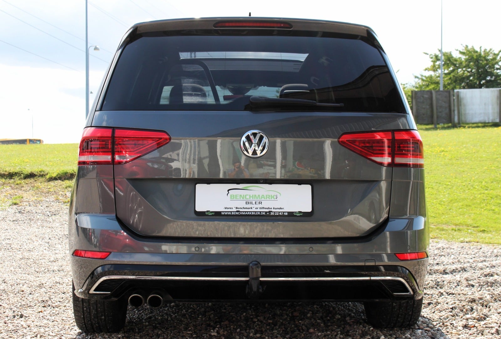 VW Touran TDi 190 R-line DSG Van