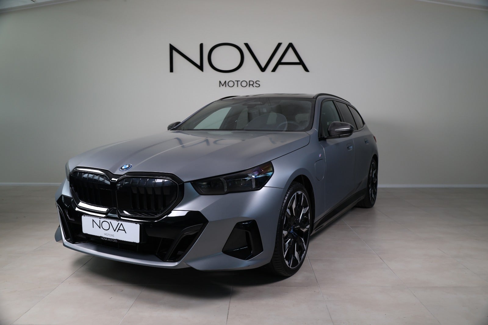 BMW 530e 2,0 Touring M-Sport xDrive aut. 5d - 1
