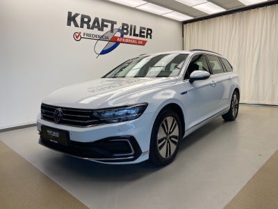 VW Passat 1,4 GTE+ Variant DSG Benzin aut. Automatgear modelår 2020 km 96000 Hvid træk klimaanlæg AB