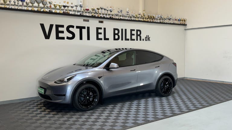 Tesla Model Y Long Range AWD