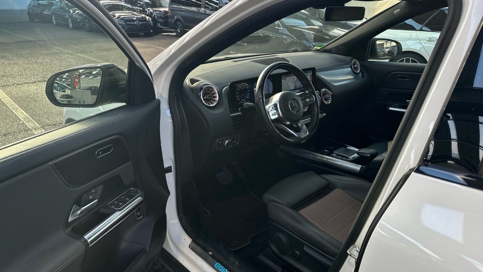 Mercedes EQA250 Electric Art