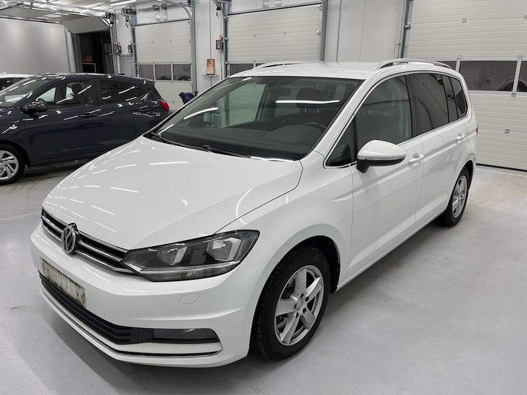VW Touran TDi 150 Highline DSG Van