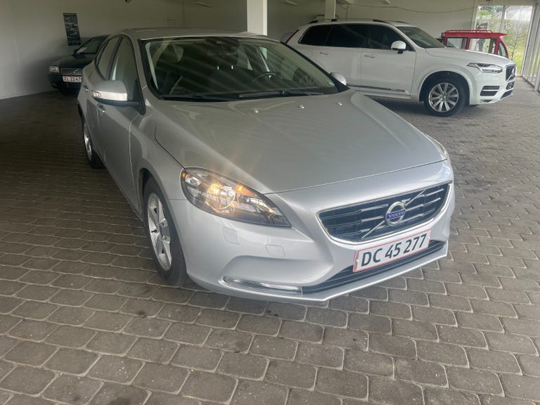 Volvo V40 D2 115 Momentum